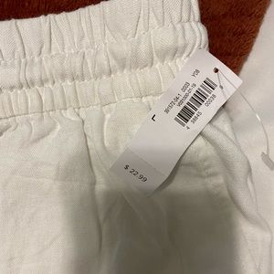 Old Navy White Linen Short s